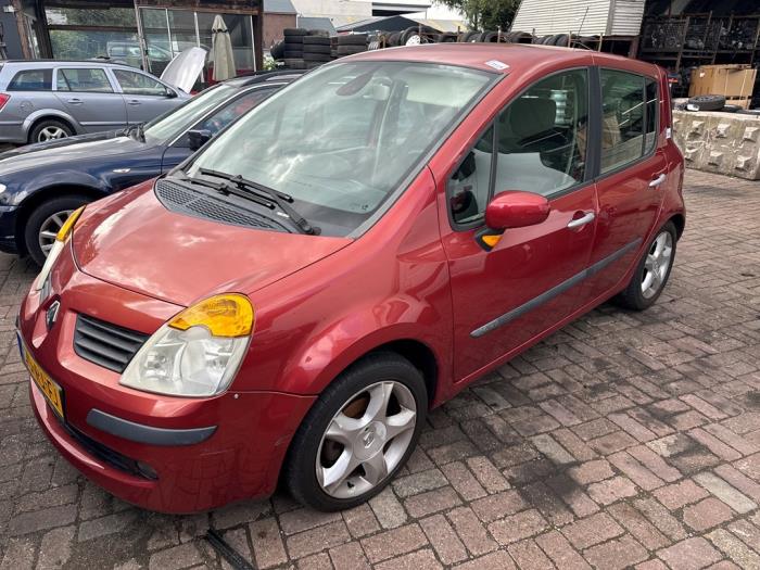 Renault Modus/Grand Modus 1.4 16V Skrotfordon (2005, ROOD)