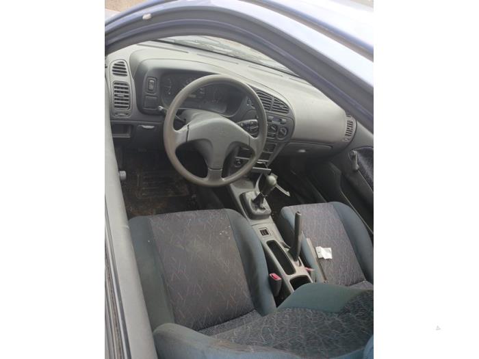 Mitsubishi Colt 1.3 GL,GLX 12V Samochód złomowany (2000, Niebieski)