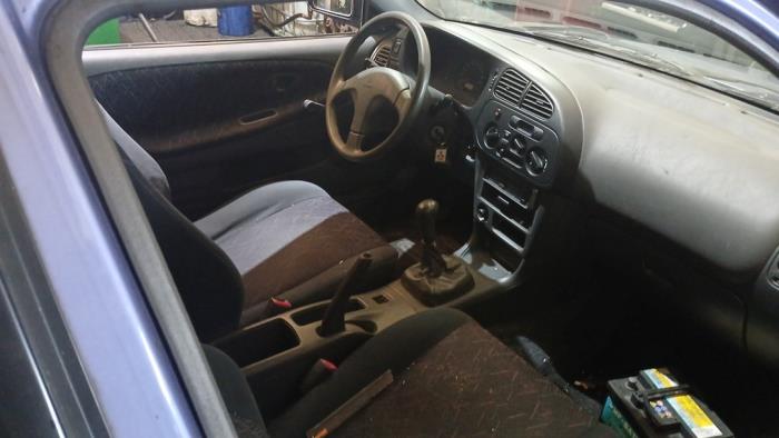 Mitsubishi Colt 1.3 GL,GLX 12V Samochód złomowany (2000, Niebieski)