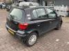 Toyota Yaris 1.3 16V VVT-i Skrotfordon (2004, ZWART)