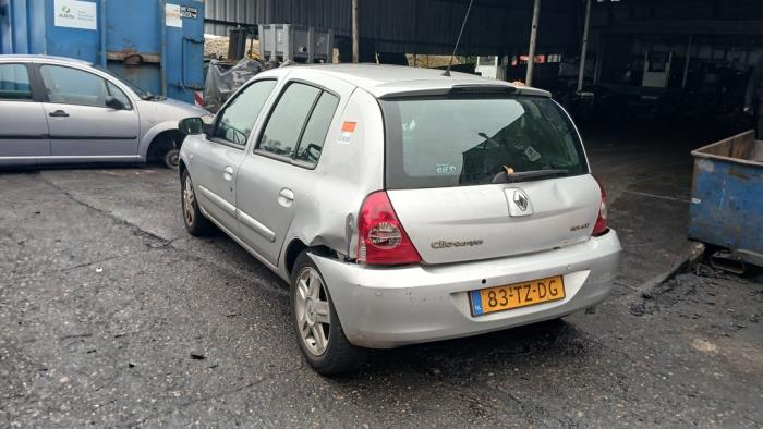 Renault Clio II 1.2 16V Sloopvoertuig (2007, Grijs)