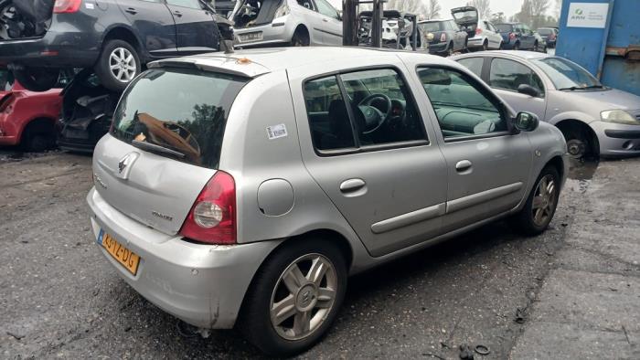 Renault Clio II 1.2 16V Sloopvoertuig (2007, Grijs)