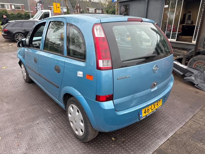Opel Meriva 1.6 Skrotfordon (2003, BLAUW)