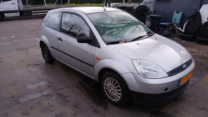 Ford Fiesta 5 1.25 16V Sloopvoertuig (2003, Grijs)