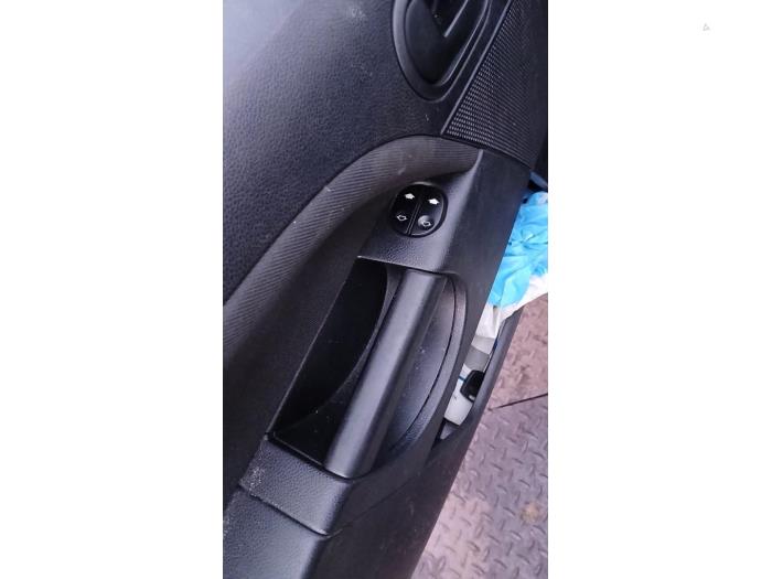 Ford Fiesta 5 1.25 16V Sloopvoertuig (2003, Grijs)