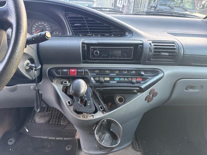 Peugeot 806 2.0 16V Sloopvoertuig (2001, Blauw)