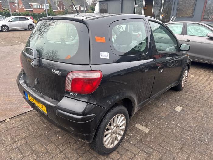 Toyota Yaris 1.3 16V VVT-i Sloopvoertuig (2004, Zwart)