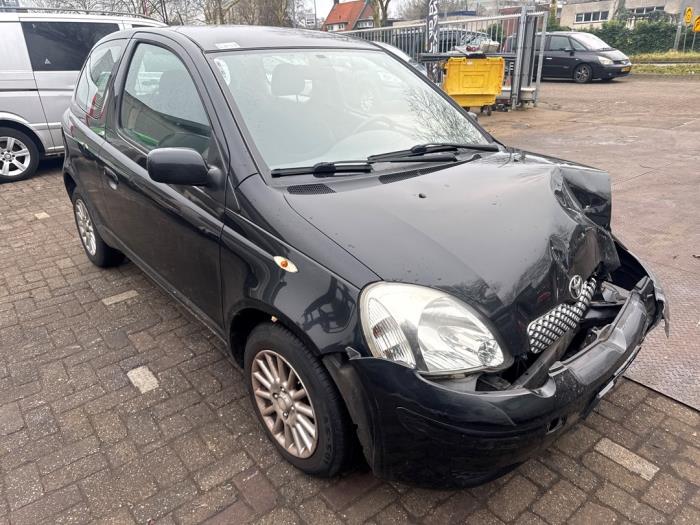 Toyota Yaris 1.3 16V VVT-i Sloopvoertuig (2004, Zwart)