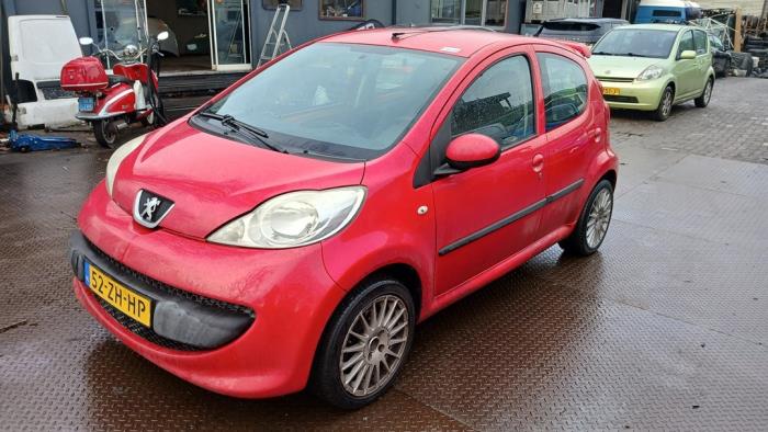 Peugeot 107 1.0 12V Sloopvoertuig (2008, Rood)