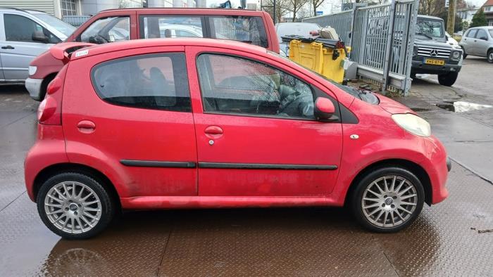 Peugeot 107 1.0 12V Sloopvoertuig (2008, Rood)