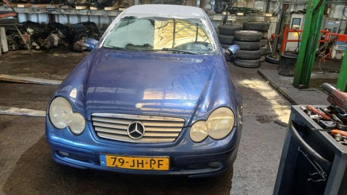 Mercedes C Sportcoupé 2.0 C-200K 16V Sloopvoertuig (2002, Blauw)