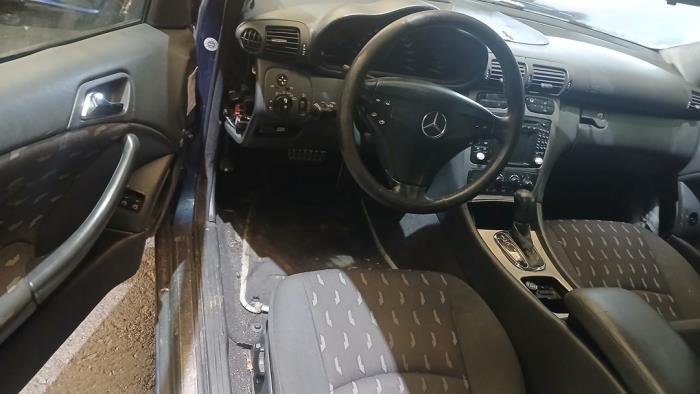 Mercedes C Sportcoupé 2.0 C-200K 16V Sloopvoertuig (2002, Blauw)