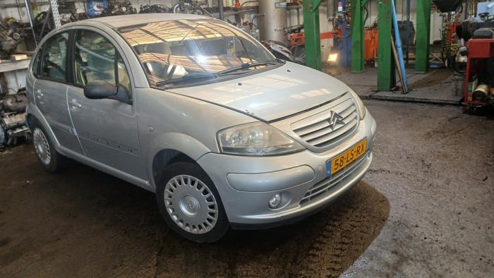 Citroen C3 1.4 Skrotfordon (2003, GRIJS)