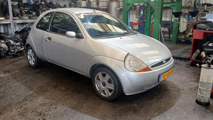 Ford Ka I 1.3i Skrotfordon (2005, GRIJS)