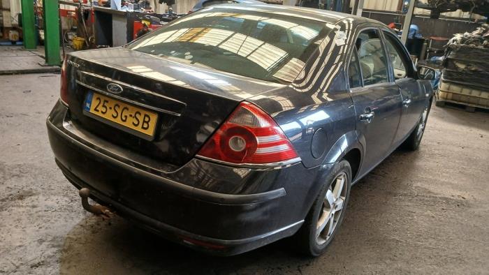 Ford Mondeo III 1.8 16V Sloopvoertuig (2006, Zwart)
