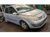 Renault Scénic II 2.0 16V Skrotfordon (2004, GRIJS)