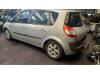 Renault Scénic II 2.0 16V Skrotfordon (2004, GRIJS)