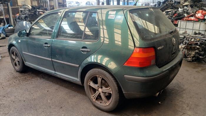 Volkswagen Golf IV 1.6 16V Skrotfordon (2002, GROEN)