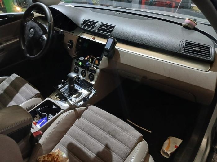 Volkswagen Passat Variant 1.8 TSI 16V Skrotfordon (2008, GRIJS)