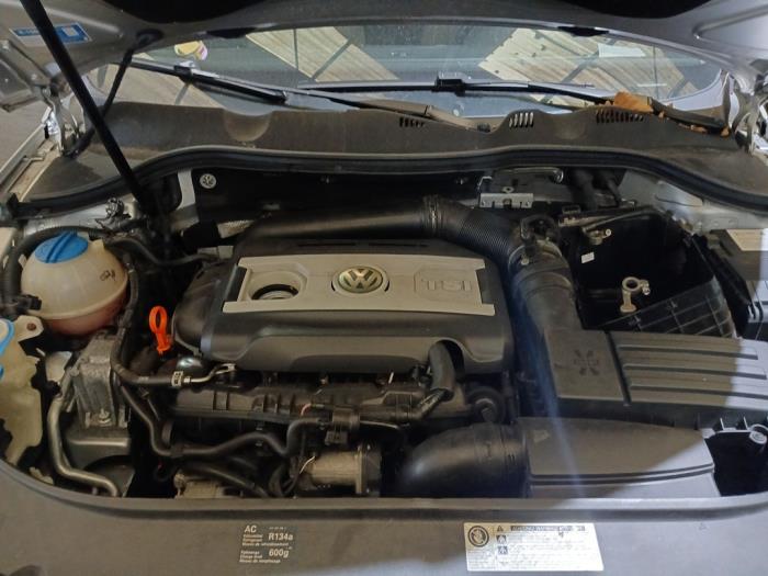 Volkswagen Passat Variant 1.8 TSI 16V Skrotfordon (2008, GRIJS)