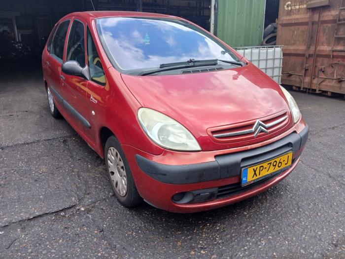 Citroen Xsara Picasso 1.6i 16V Sloopvoertuig (2007, Rood)