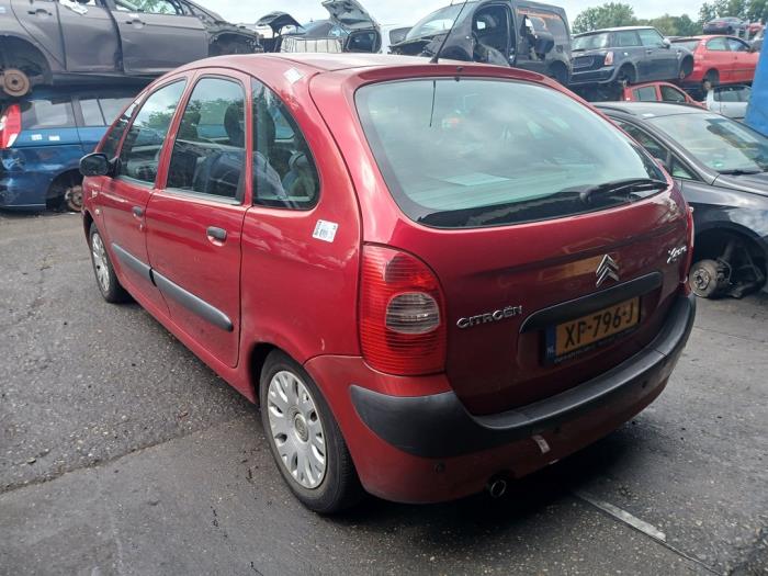 Citroen Xsara Picasso 1.6i 16V Sloopvoertuig (2007, Rood)
