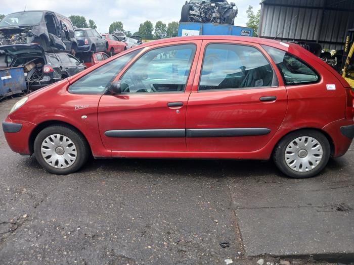 Citroen Xsara Picasso 1.6i 16V Sloopvoertuig (2007, Rood)