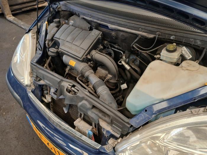 Mercedes A 1.4 A-140 Skrotfordon (2003, BLAUW)