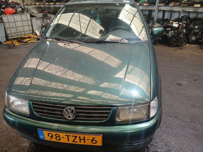 Volkswagen Polo III 1.4i 60 Skrotfordon (1999, GROEN)