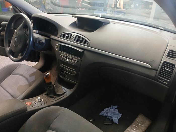 Renault Laguna II Grandtour 1.6 16V Samochód złomowany (2007, Czarny)