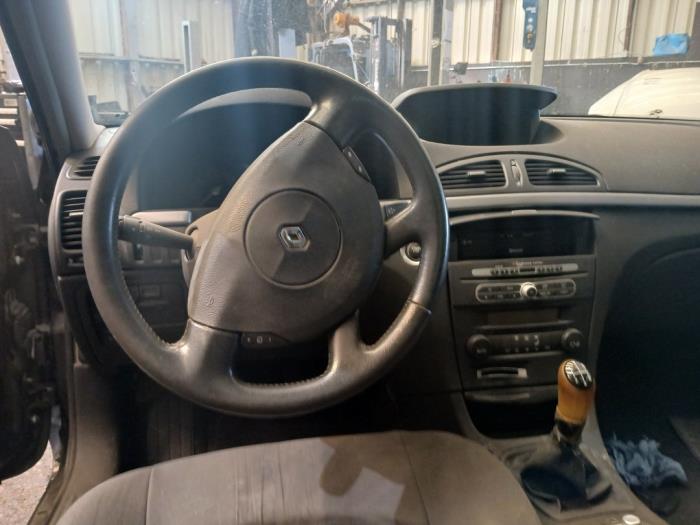 Renault Laguna II Grandtour 1.6 16V Samochód złomowany (2007, Czarny)