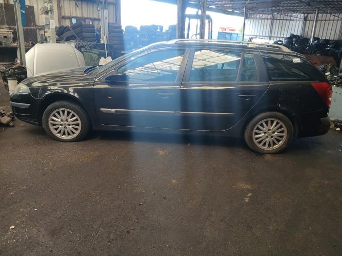 Renault Laguna II Grandtour 1.6 16V Samochód złomowany (2007, Czarny)
