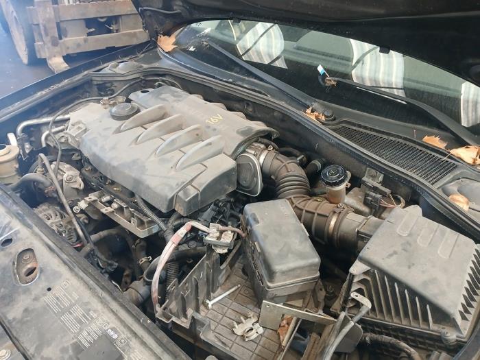 Renault Laguna II Grandtour 1.6 16V Samochód złomowany (2007, Czarny)