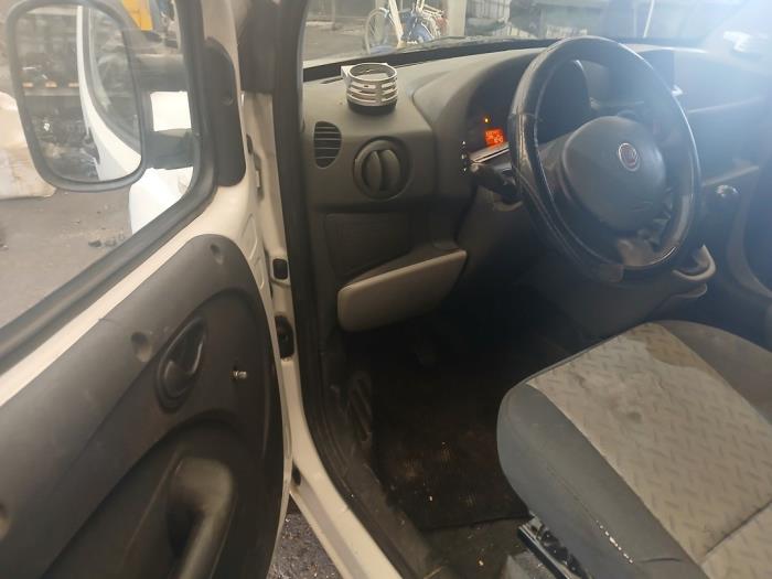 Fiat Doblo Cargo 1.3 D 16V Multijet Sloopvoertuig (2008, Graniet)