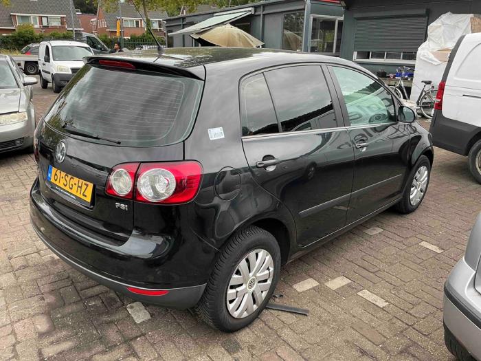 Volkswagen Golf V 1.4 FSI 16V Skrotfordon (2006, ZWART)