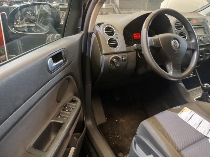 Volkswagen Golf V 1.4 FSI 16V Skrotfordon (2006, ZWART)