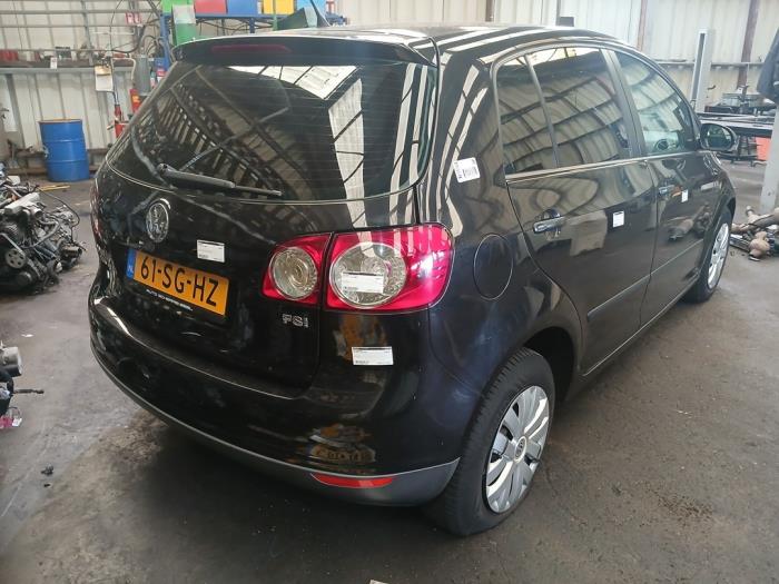 Volkswagen Golf V 1.4 FSI 16V Skrotfordon (2006, ZWART)