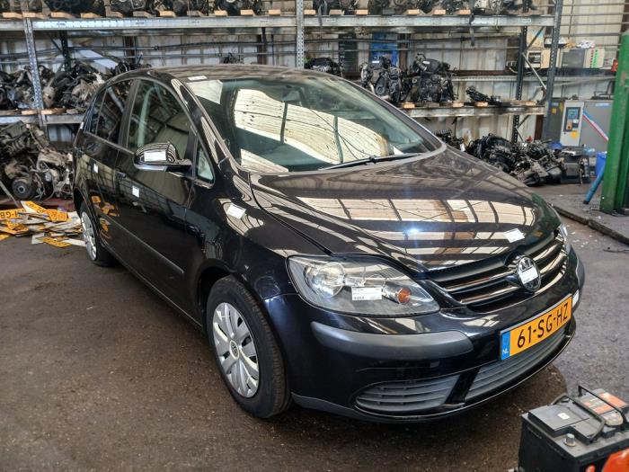 Volkswagen Golf V 1.4 FSI 16V Skrotfordon (2006, ZWART)