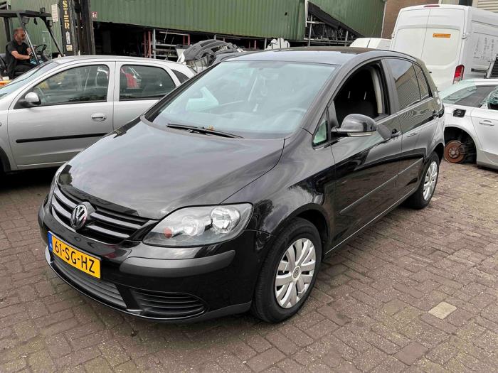 Volkswagen Golf V 1.4 FSI 16V Skrotfordon (2006, ZWART)