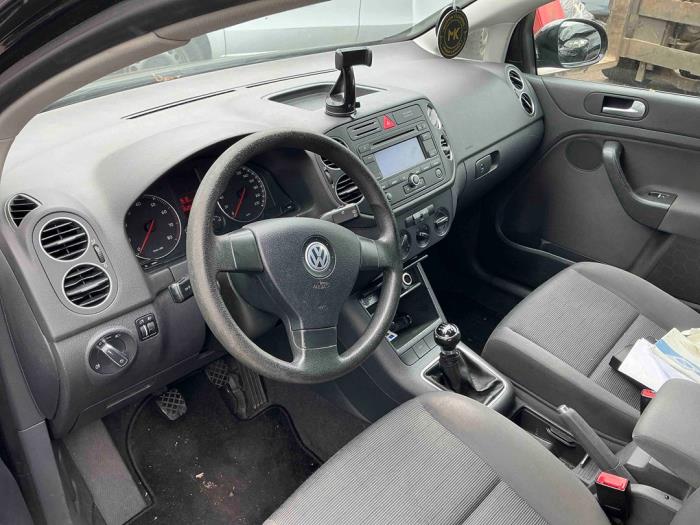 Volkswagen Golf V 1.4 FSI 16V Skrotfordon (2006, ZWART)