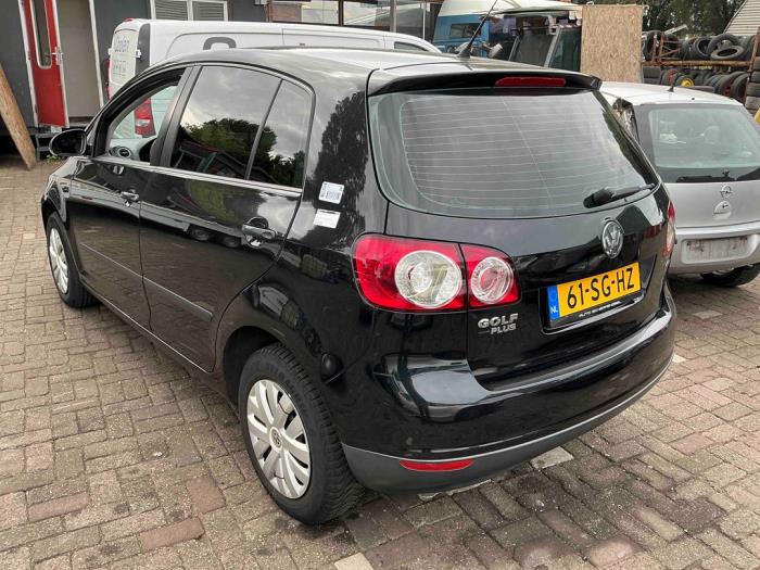 Volkswagen Golf V 1.4 FSI 16V Skrotfordon (2006, ZWART)