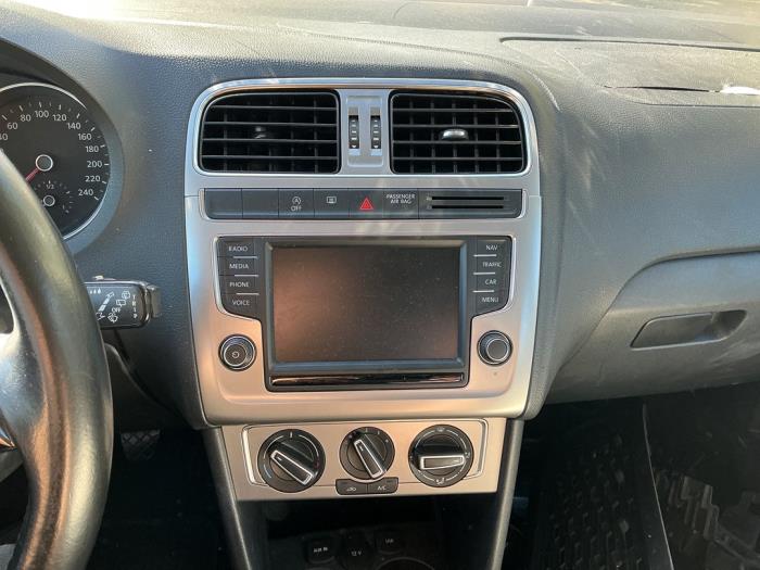 Volkswagen Polo V 1.4 TDI DPF BlueMotion technology Skrotfordon (2015, BLAUW)