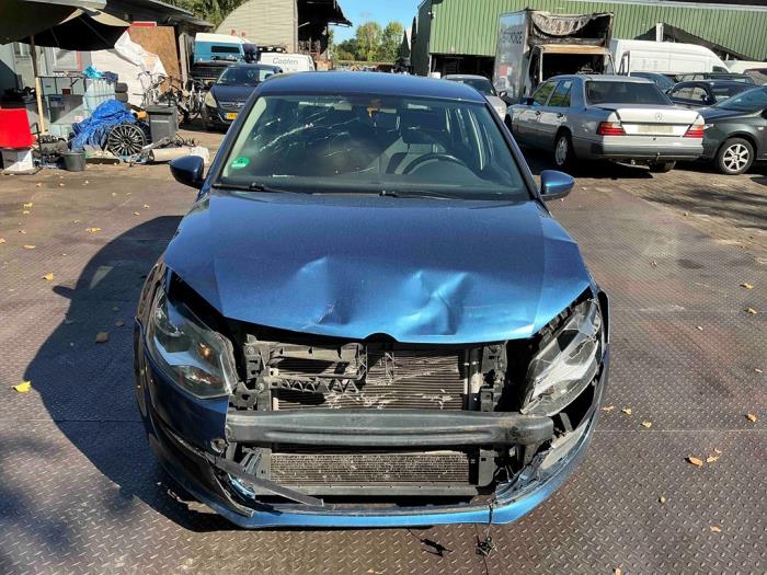 Volkswagen Polo V 1.4 TDI DPF BlueMotion technology Skrotfordon (2015, BLAUW)