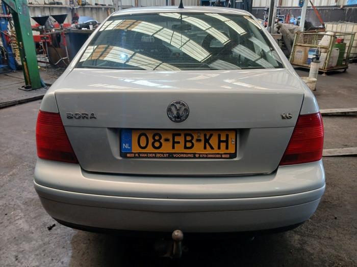 Volkswagen Bora 1.6 Sloopvoertuig (2000, Grijs)