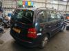 Volkswagen Touran 1.6 FSI 16V Samochód złomowany (2004, Czarny)