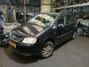 Volkswagen Touran 1.6 FSI 16V Samochód złomowany (2004, Czarny)