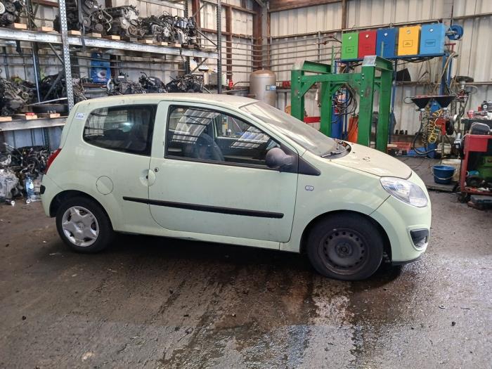 Renault Twingo II 1.2 Skrotfordon (2008, GEEL)