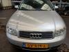 Audi A4 2.0 20V Samochód złomowany (2001, Szary)
