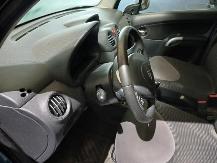 Citroen C3 1.4 Sloopvoertuig (2004, Blauw)