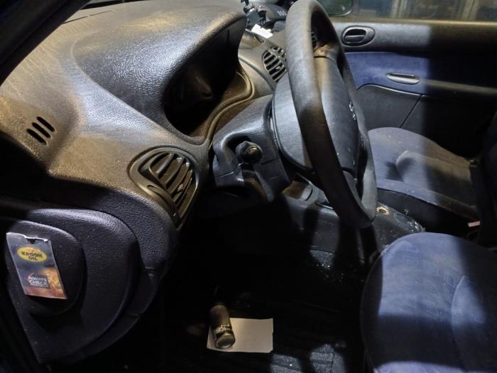 Peugeot 206 1.4 XR,XS,XT,Gentry Sloopvoertuig (2002, Blauw)